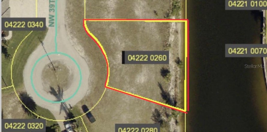 Terrain à Cape Coral, Floride № 2206166