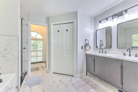 House in Plant City, Florida 3 bedrooms, 149.57 sq.m. № 2430671 - photo 23
