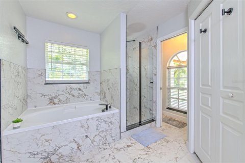 House in Plant City, Florida 3 bedrooms, 149.57 sq.m. № 2430671 - photo 24