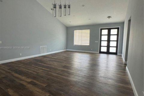 Casa en venta en Southwest Ranches, Florida, 4 dormitorios, 275.73 m2 № 2056263 - foto 24