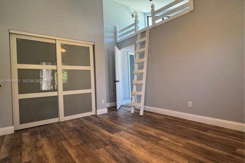 Casa en venta en Southwest Ranches, Florida, 4 dormitorios, 275.73 m2 № 2056263 - foto 10