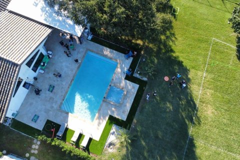 Casa en Southwest Ranches, Florida 4 dormitorios, 275.73 m2 № 2056263