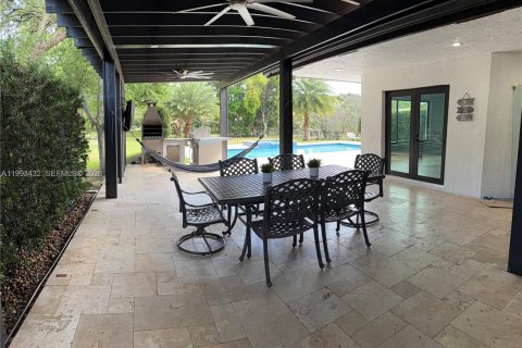 Casa en venta en Southwest Ranches, Florida, 4 dormitorios, 275.73 m2 № 2056263 - foto 13