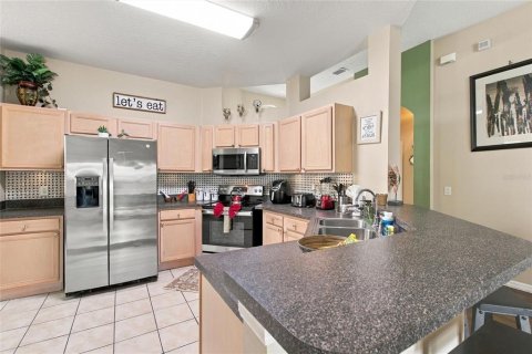 Villa ou maison à louer à Davenport, Floride: 4 chambres, 176.79 m2 № 2413725 - photo 5