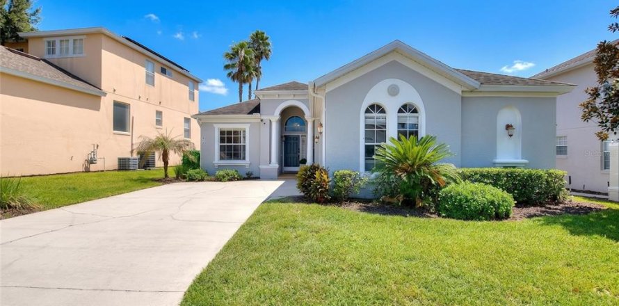Villa ou maison à Davenport, Floride 4 chambres, 176.79 m2 № 2413725