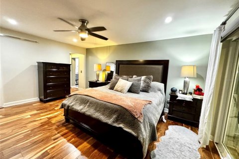 House in Longwood, Florida 5 bedrooms, 276.29 sq.m. № 2118321 - photo 13