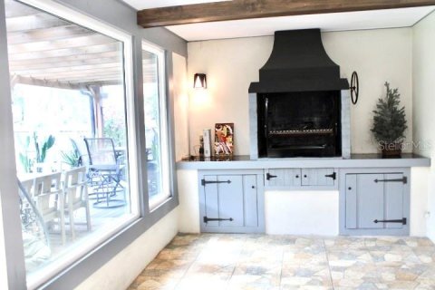 House in Longwood, Florida 5 bedrooms, 276.29 sq.m. № 2118321 - photo 9
