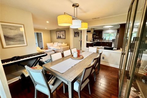 House in Longwood, Florida 5 bedrooms, 276.29 sq.m. № 2118321 - photo 7