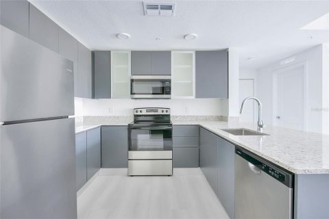 Condo in Orlando, Florida, 2 bedrooms  № 2120414 - photo 7