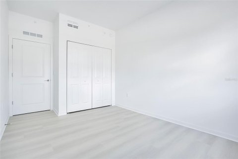 Condo in Orlando, Florida, 2 bedrooms  № 2120414 - photo 9