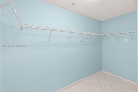 Copropriété à vendre à Pembroke Pines, Floride: 2 chambres, 112.13 m2 № 1992564 - photo 14