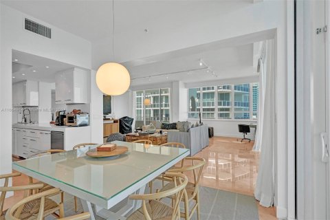 Condo in Bal Harbour, Florida, 3 bedrooms  № 1811226 - photo 7