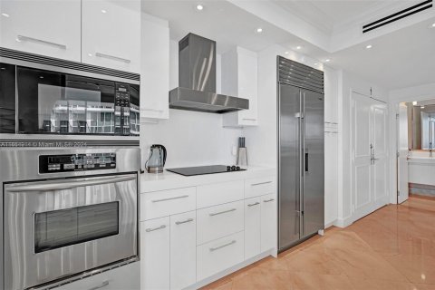 Condo in Bal Harbour, Florida, 3 bedrooms  № 1811226 - photo 18
