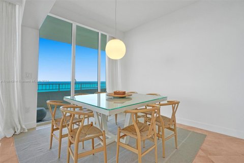 Condo in Bal Harbour, Florida, 3 bedrooms  № 1811226 - photo 5