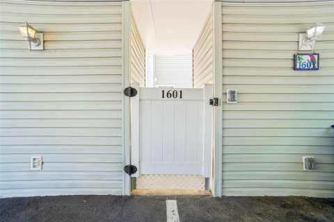 Condominio en Tampa, Florida, 2 dormitorios  № 2149867