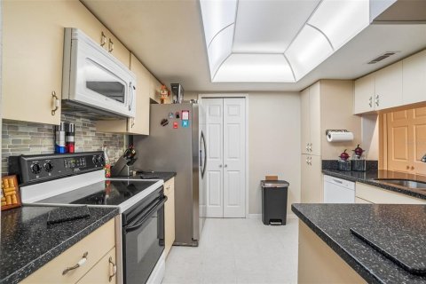 Condominio en venta en Tampa, Florida, 2 dormitorios, 123.1 m2 № 2149867 - foto 11