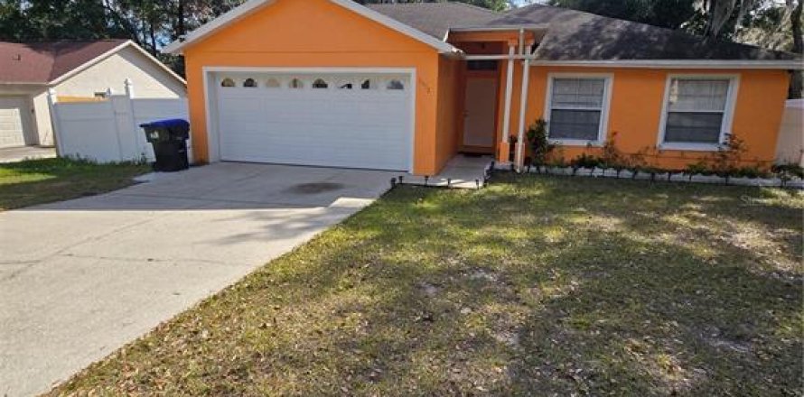 House in Orlando, Florida 3 bedrooms, 108.88 sq.m. № 1843351