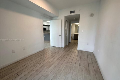 Купить кондоминиум в Майами, Флорида 2 спальни, 76.27м2, № 2019196 - фото 13