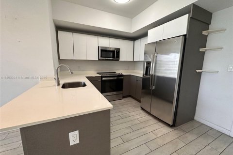 Купить кондоминиум в Майами, Флорида 2 спальни, 76.27м2, № 2019196 - фото 11