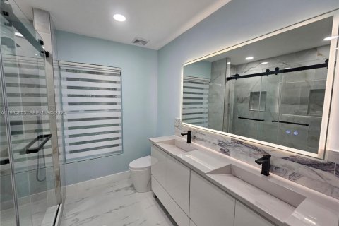 House in Palm Beach Gardens, Florida 4 bedrooms № 1992802 - photo 17