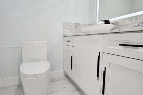 House in Palm Beach Gardens, Florida 4 bedrooms № 1992802 - photo 23