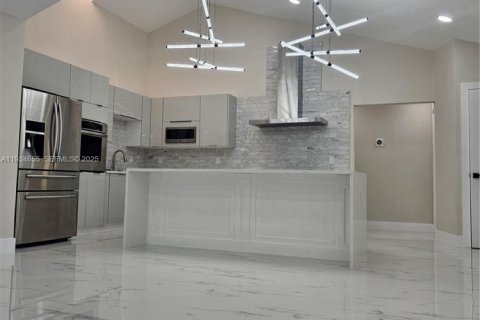 House in Palm Beach Gardens, Florida 4 bedrooms № 1992802 - photo 10