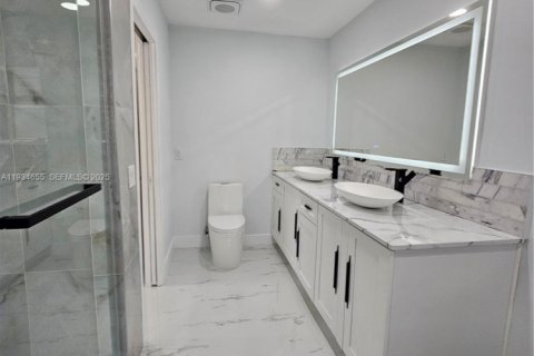 House in Palm Beach Gardens, Florida 4 bedrooms № 1992802 - photo 5