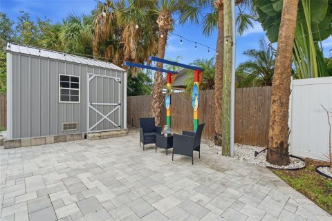 Villa ou maison à vendre à Indian Rocks Beach, Floride: 2 chambres, 73.58 m2 № 2399090 - photo 25