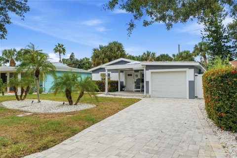 Villa ou maison à vendre à Indian Rocks Beach, Floride: 2 chambres, 73.58 m2 № 2399090 - photo 9