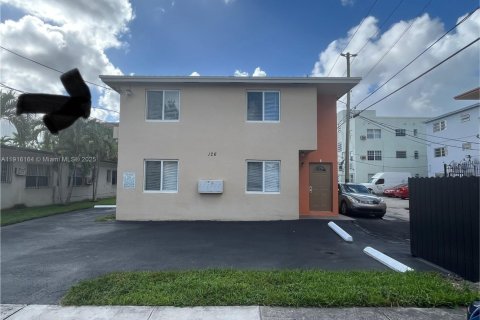 Снять в аренду квартиру в Майами, Флорида 1 спальня, 44.59м2, № 1970839 - фото 1