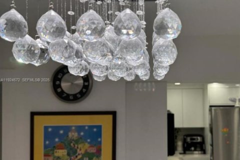 Снять в аренду кондоминиум в Холливуд, Флорида 2 спальни, 111.67м2, № 1984604 - фото 27