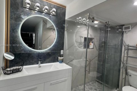 Снять в аренду кондоминиум в Холливуд, Флорида 2 спальни, 111.67м2, № 1984604 - фото 23