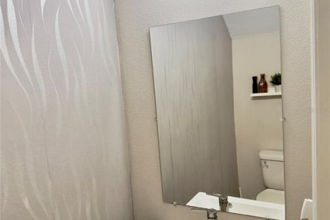 Townhouse in Orlando, Florida 3 bedrooms, 144 sq.m. № 2384187 - photo 16