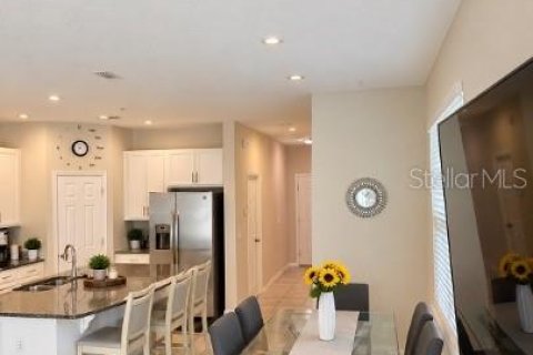 Townhouse in Orlando, Florida 3 bedrooms, 144 sq.m. № 2384187 - photo 11