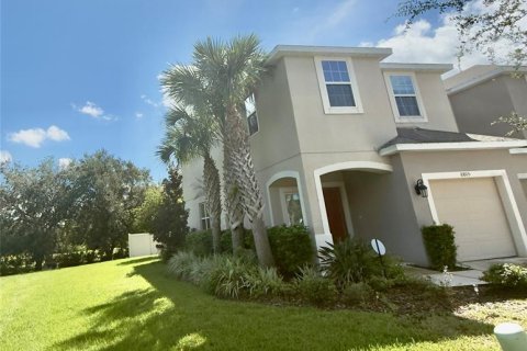 Townhouse in Orlando, Florida 3 bedrooms, 144 sq.m. № 2384187 - photo 2