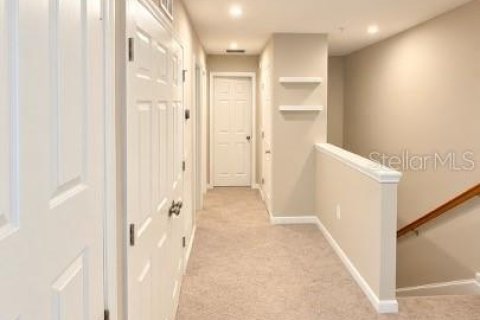 Townhouse in Orlando, Florida 3 bedrooms, 144 sq.m. № 2384187 - photo 25