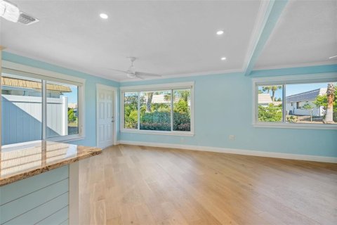 Villa ou maison à vendre à Sarasota, Floride: 2 chambres, 104.05 m2 № 2145360 - photo 17