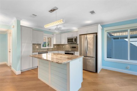 Villa ou maison à vendre à Sarasota, Floride: 2 chambres, 104.05 m2 № 2145360 - photo 14