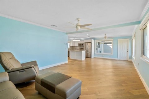 Villa ou maison à vendre à Sarasota, Floride: 2 chambres, 104.05 m2 № 2145360 - photo 21
