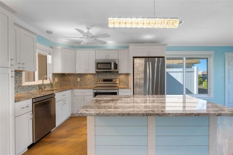 Villa ou maison à vendre à Sarasota, Floride: 2 chambres, 104.05 m2 № 2145360 - photo 16