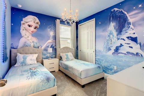 Casa en venta en Kissimmee, Florida, 10 dormitorios, 387.31 m2 № 1908655 - foto 6