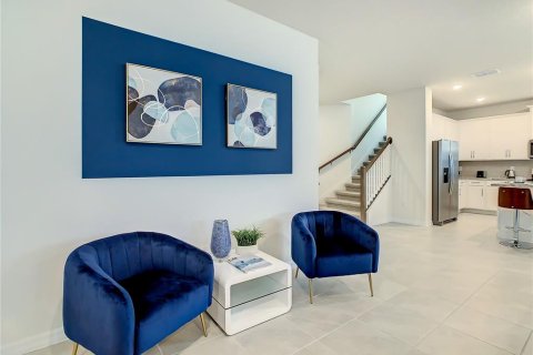 Casa en venta en Kissimmee, Florida, 10 dormitorios, 387.31 m2 № 1908655 - foto 26