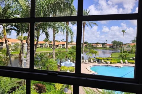 Copropriété à vendre à Pompano Beach, Floride: 2 chambres, 99.68 m2 № 2078128 - photo 9