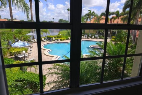 Copropriété à vendre à Pompano Beach, Floride: 2 chambres, 99.68 m2 № 2078128 - photo 10