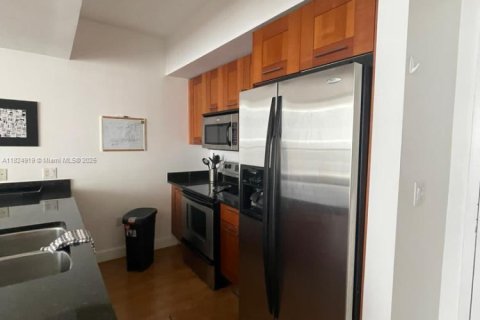 Condo in Coral Gables, Florida, 2 bedrooms  № 1790477 - photo 4