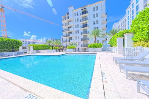 Condo in Coral Gables, Florida, 2 bedrooms  № 1790477 - photo 29