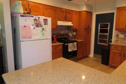 Villa ou maison à louer à Wesley Chapel, Floride: 3 chambres, 143.44 m2 № 2386291 - photo 7