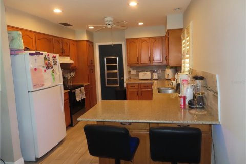 Villa ou maison à louer à Wesley Chapel, Floride: 3 chambres, 143.44 m2 № 2386291 - photo 6