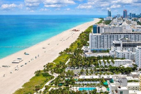Кондоминиум с 2 спальнями в Майами-Бич, Флорида № 2065236