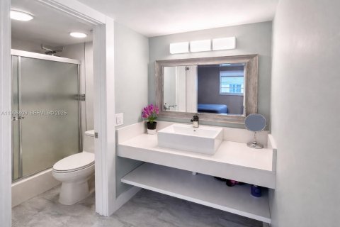 Condo in Miami Beach, Florida, 2 bedrooms  № 2065236 - photo 10